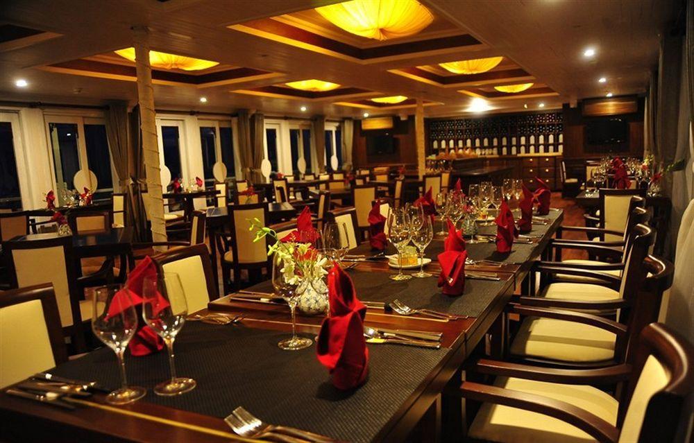 ホテル The Au Co Cruise - Managed By Bhaya Cruise ハロン エクステリア 写真