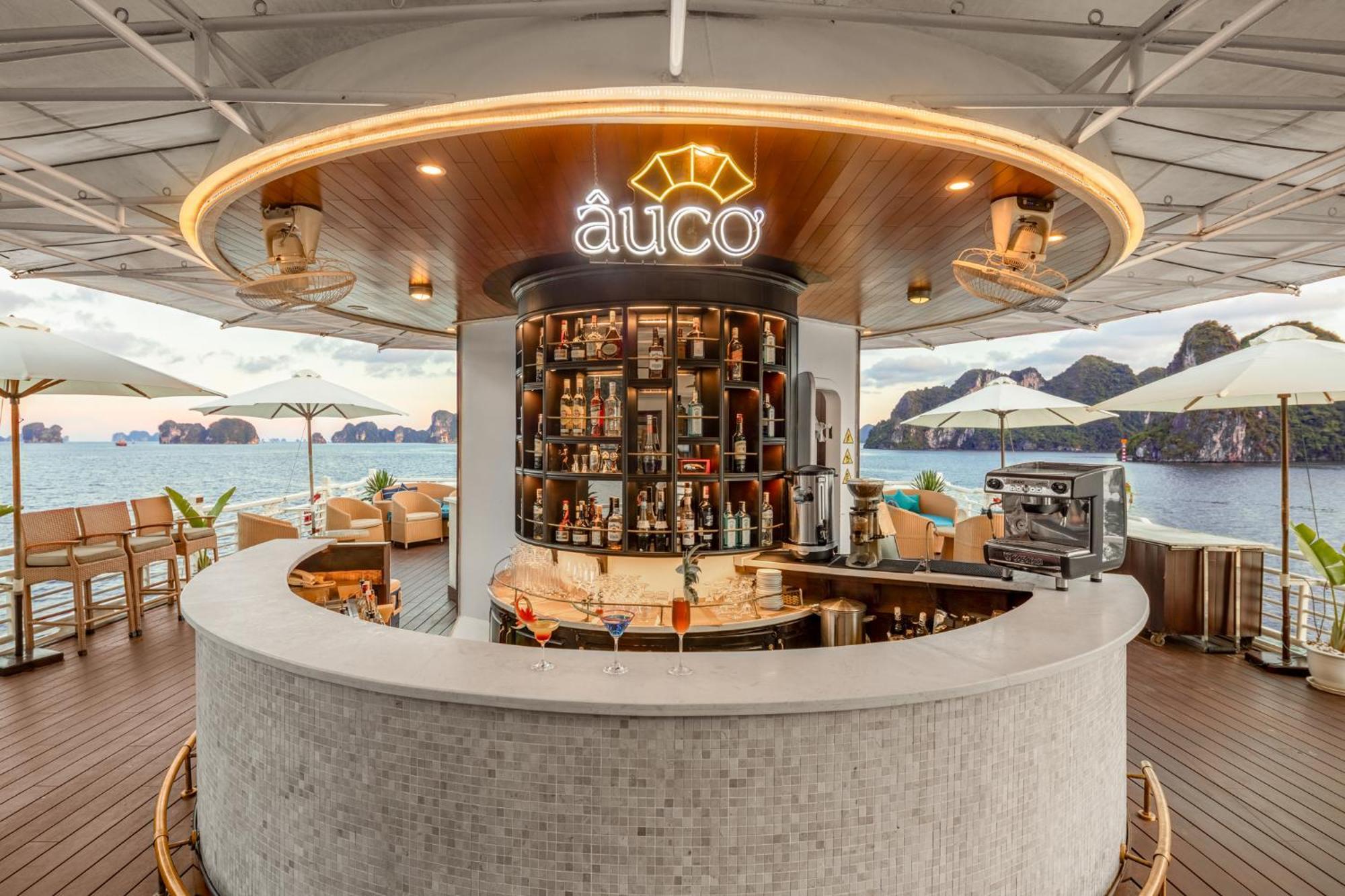 ホテル The Au Co Cruise - Managed By Bhaya Cruise ハロン エクステリア 写真