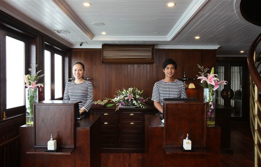 ホテル The Au Co Cruise - Managed By Bhaya Cruise ハロン エクステリア 写真