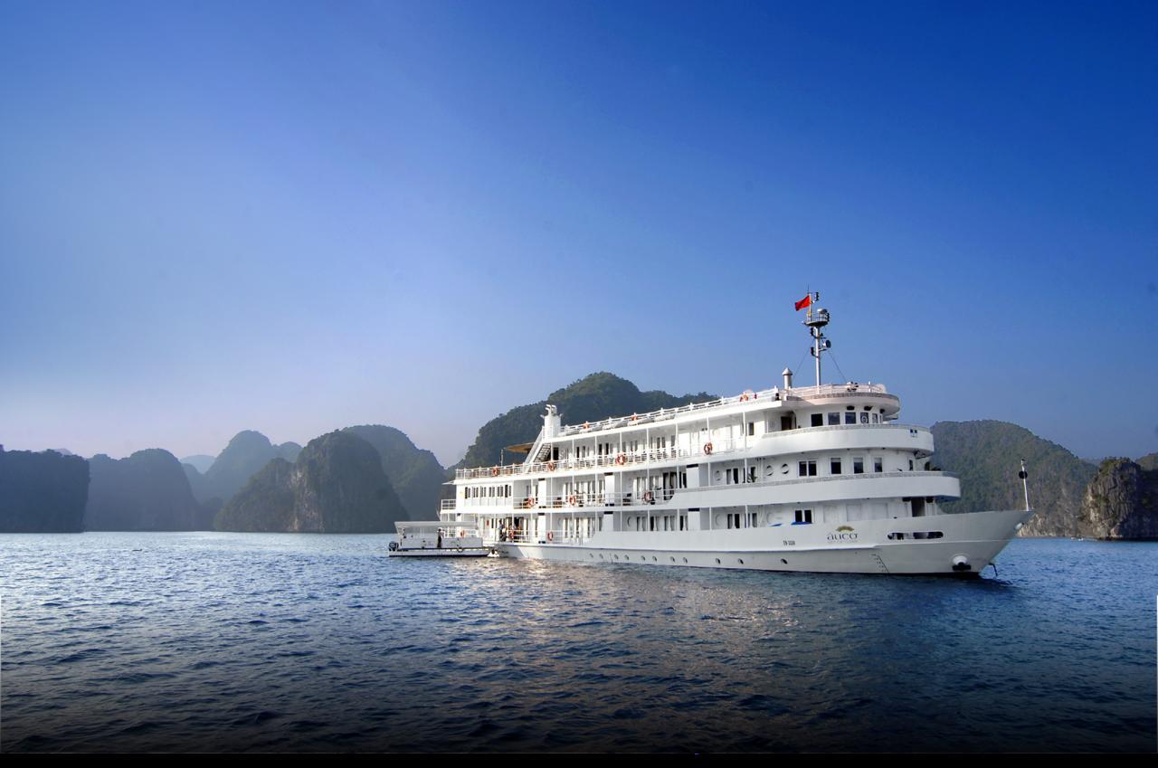 ホテル The Au Co Cruise - Managed By Bhaya Cruise ハロン エクステリア 写真